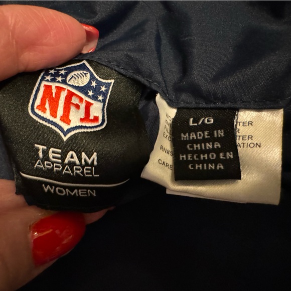 New England Patriots Navy/Gray Reversible Full-Zip Vest Size L - Picture 3 of 16